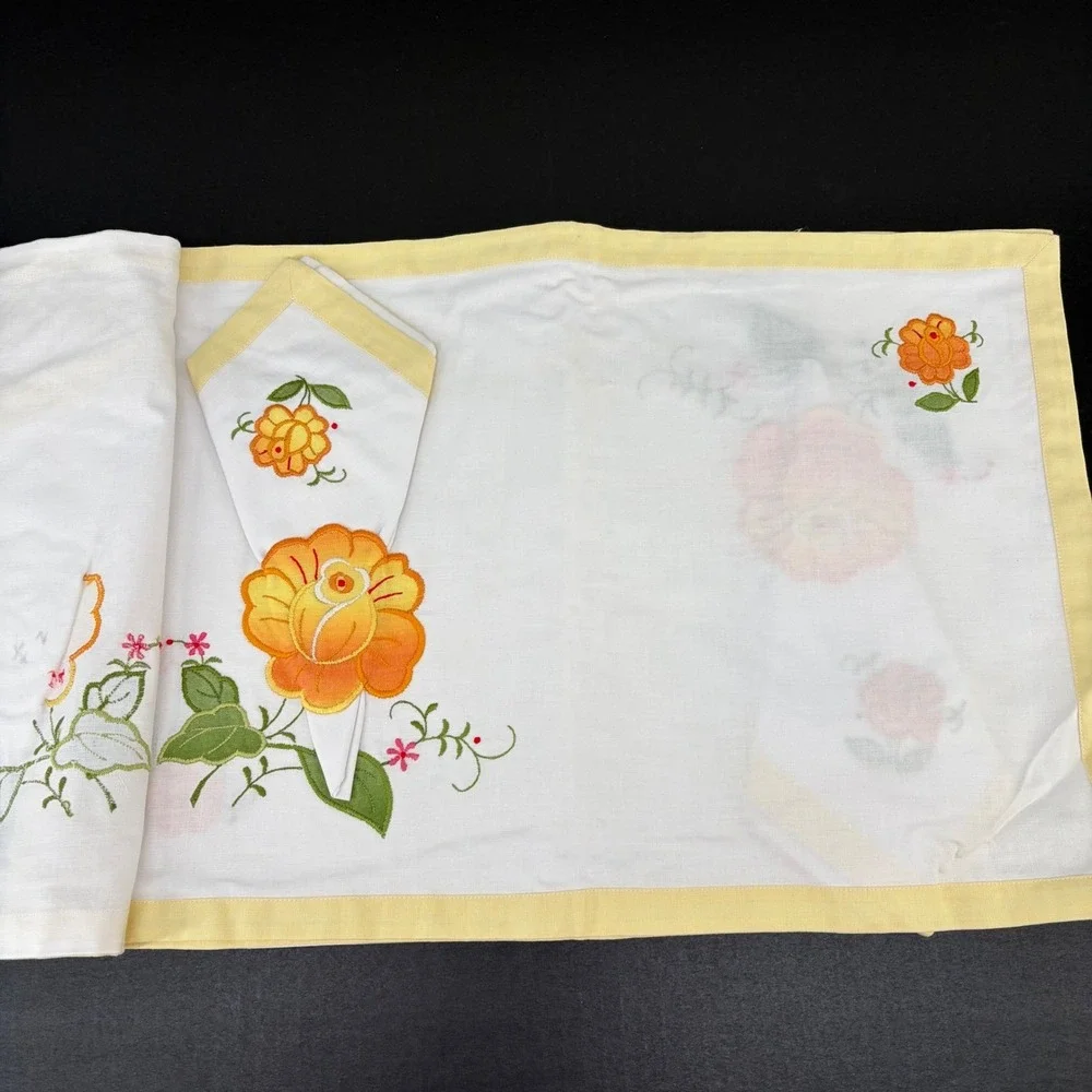 Vintage Handmade Placemat Napkin Set 8pc Floral Embroidered White‎ Yellow Cotton